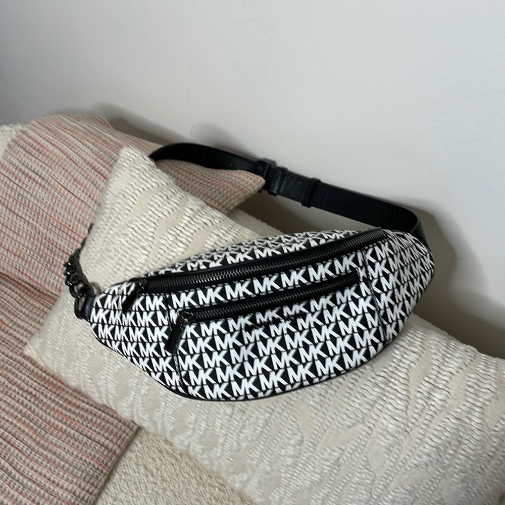Micheal Kors Bum bag